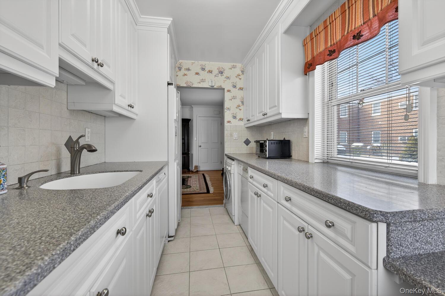 #17 photo, 6316 252nd Street, কুইন্‌স Little Neck , NY 11362