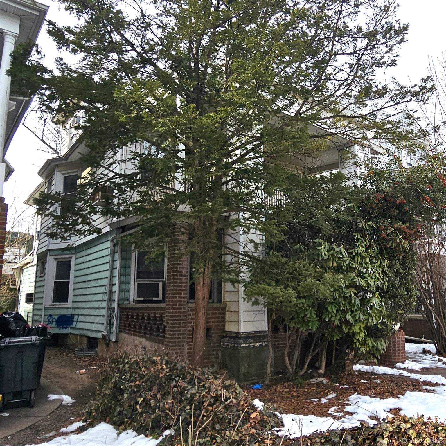 #2 photo, 596 E 8th Street, 브루클린 Brooklyn , NY 11218