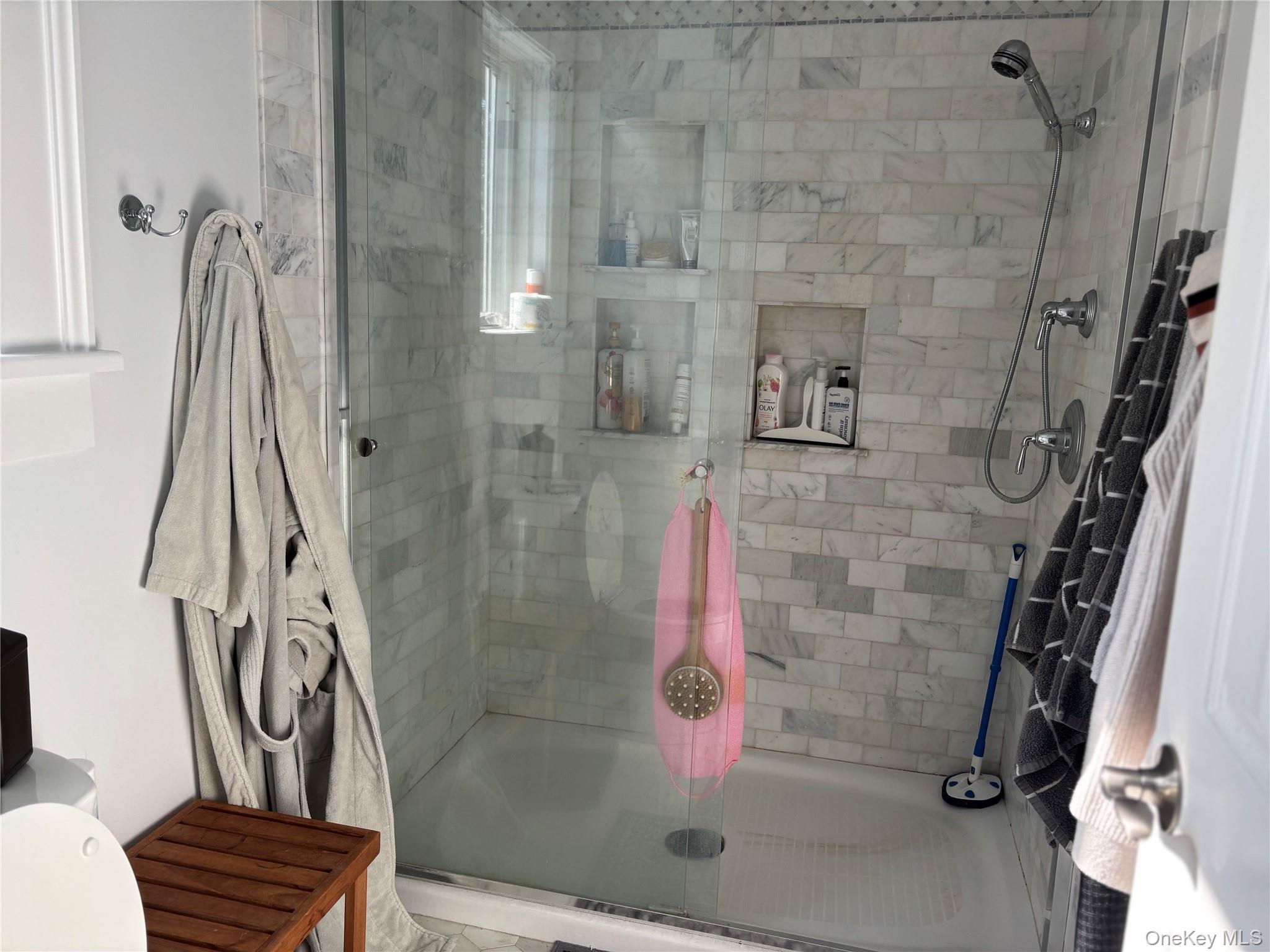 #15 photo, 385 Grissom Lane, מחוז סאפוק Southold , NY 11971