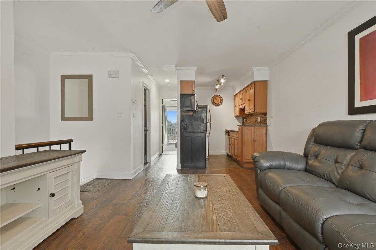 #10 photo, 204 Millard Avenue, सफ़ोक काउंटी West Babylon , NY 11704