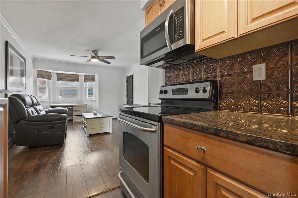 #15 photo, 204 Millard Avenue, सफ़ोक काउंटी West Babylon , NY 11704