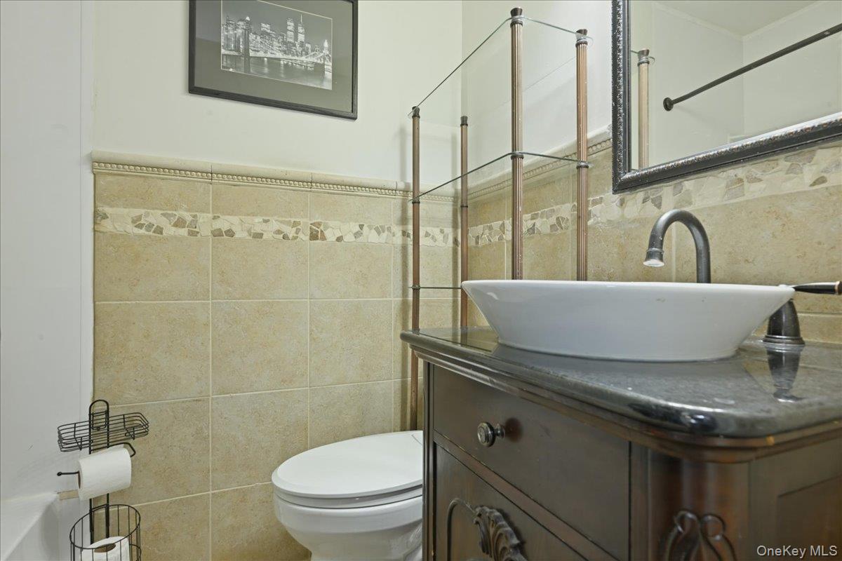 #17 photo, 204 Millard Avenue, सफ़ोक काउंटी West Babylon , NY 11704