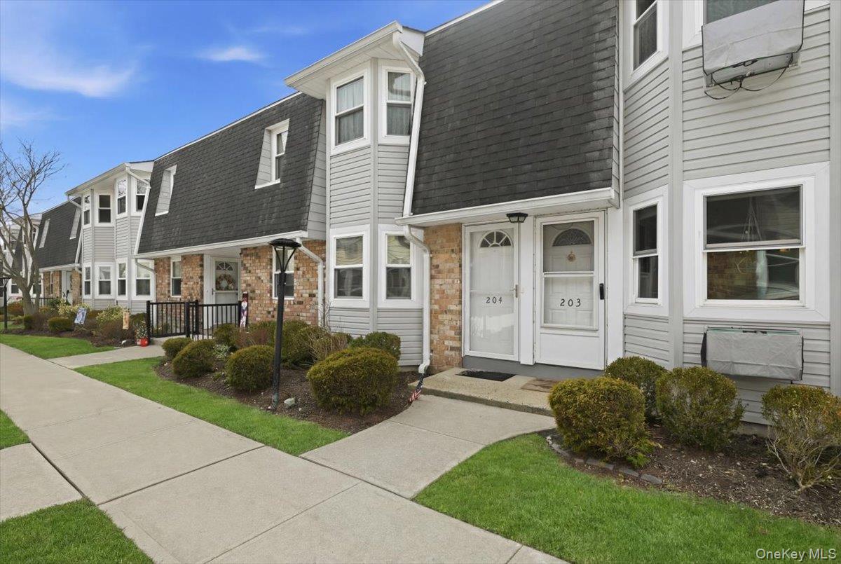 #5 photo, 204 Millard Avenue, सफ़ोक काउंटी West Babylon , NY 11704