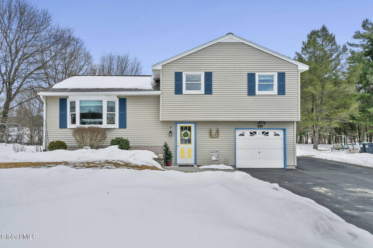 #2 photo, 15 McClellan Drive, Nassau , NY 12123