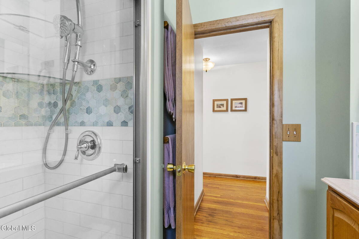 #21 photo, 15 McClellan Drive, Nassau , NY 12123