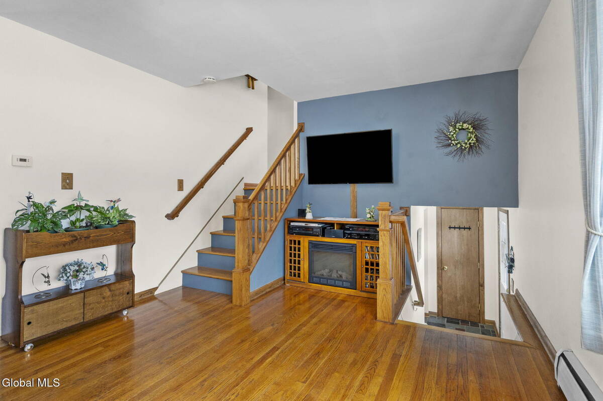 #8 photo, 15 McClellan Drive, Nassau , NY 12123