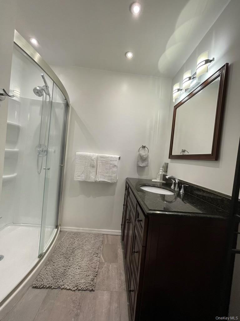 #10 photo, 208 Fairview Circle, Middle Island , NY 11953