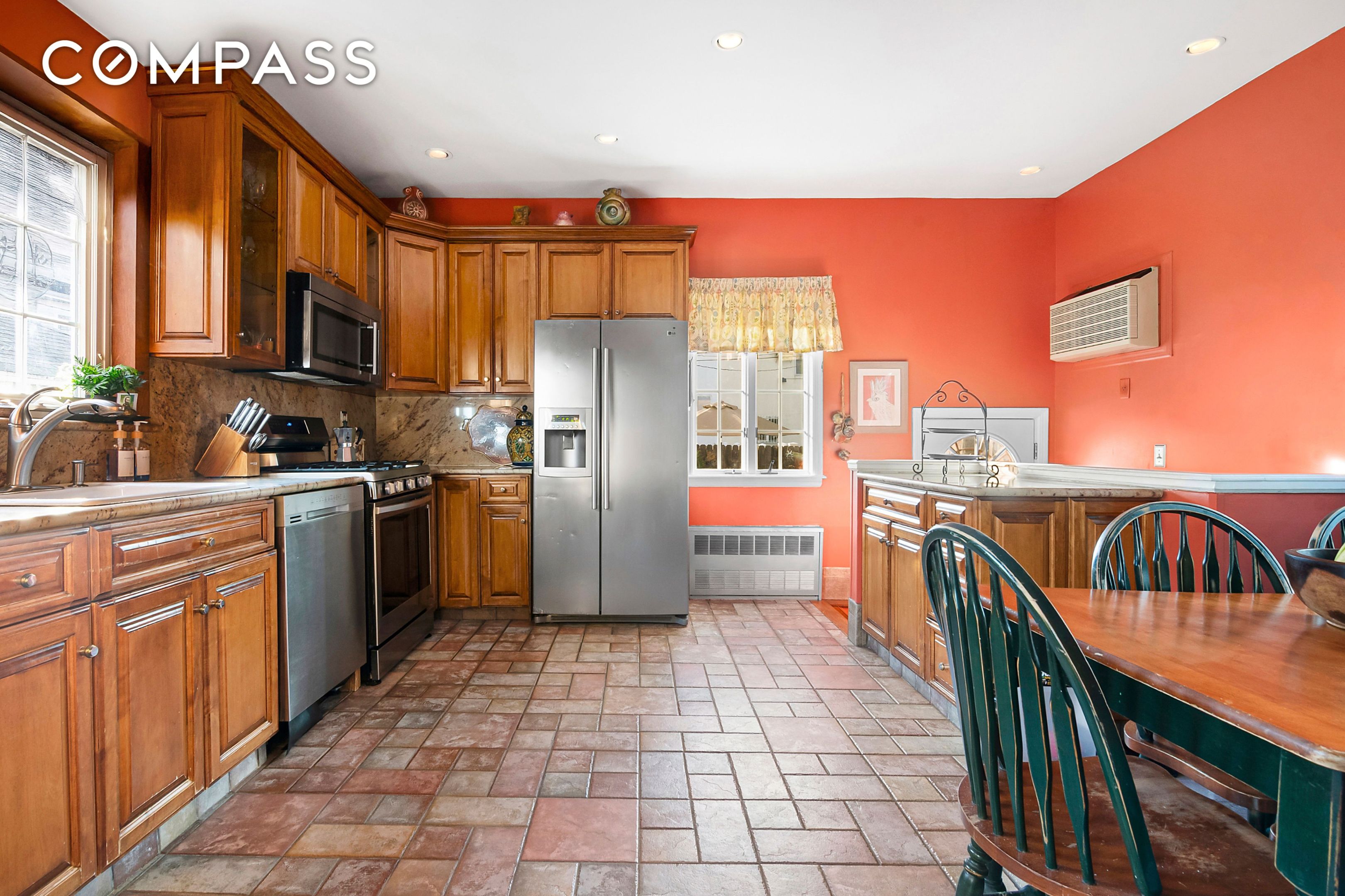 #11 photo, 1384 E 29th Street, ब्रुकलीन Midwood , NY 11210