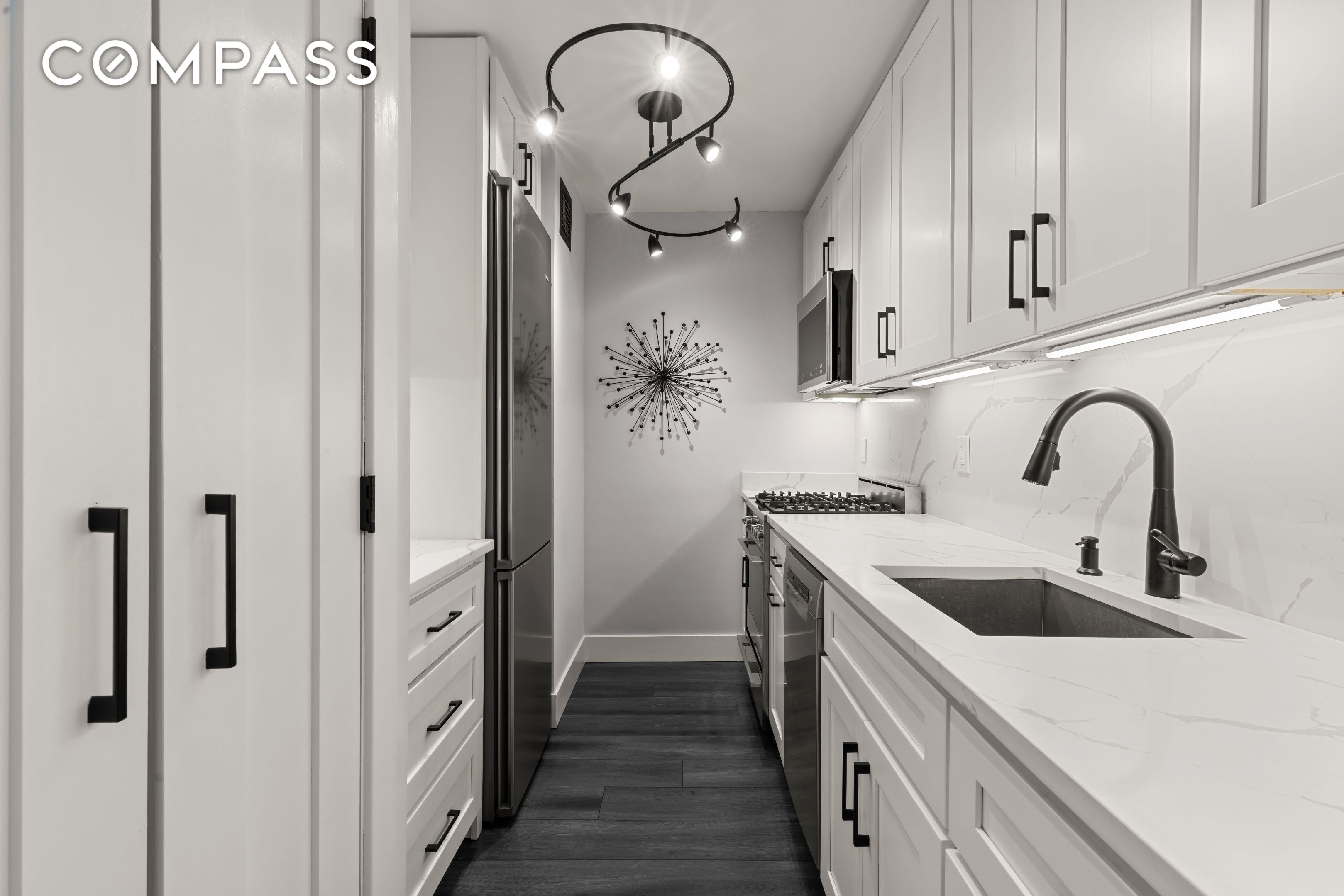 #8 photo, 301 E 79th Street, Upper East Side , NY 10075