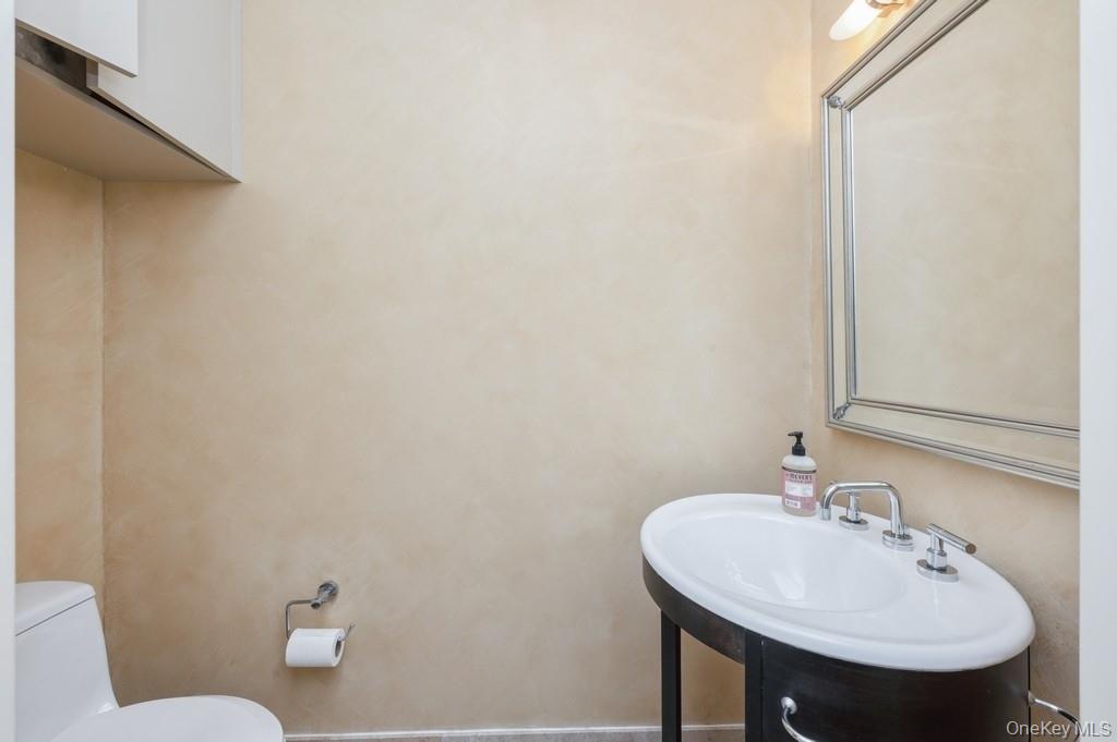 #10 photo, 175 Huguenot Street, New Rochelle , NY 10801