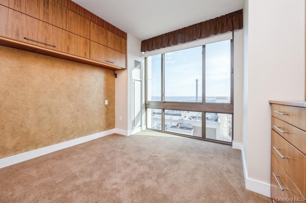 #11 photo, 175 Huguenot Street, New Rochelle , NY 10801