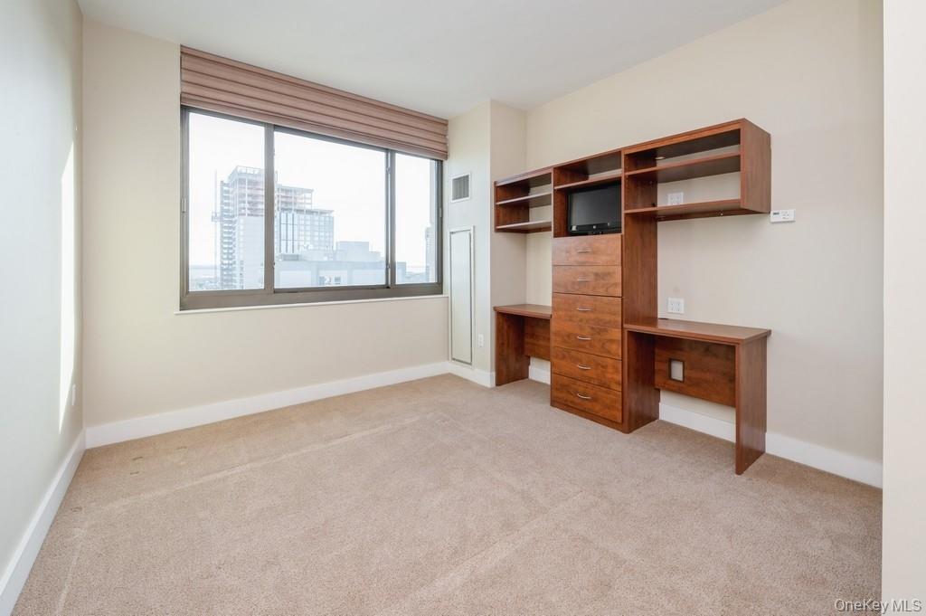 #17 photo, 175 Huguenot Street, New Rochelle , NY 10801