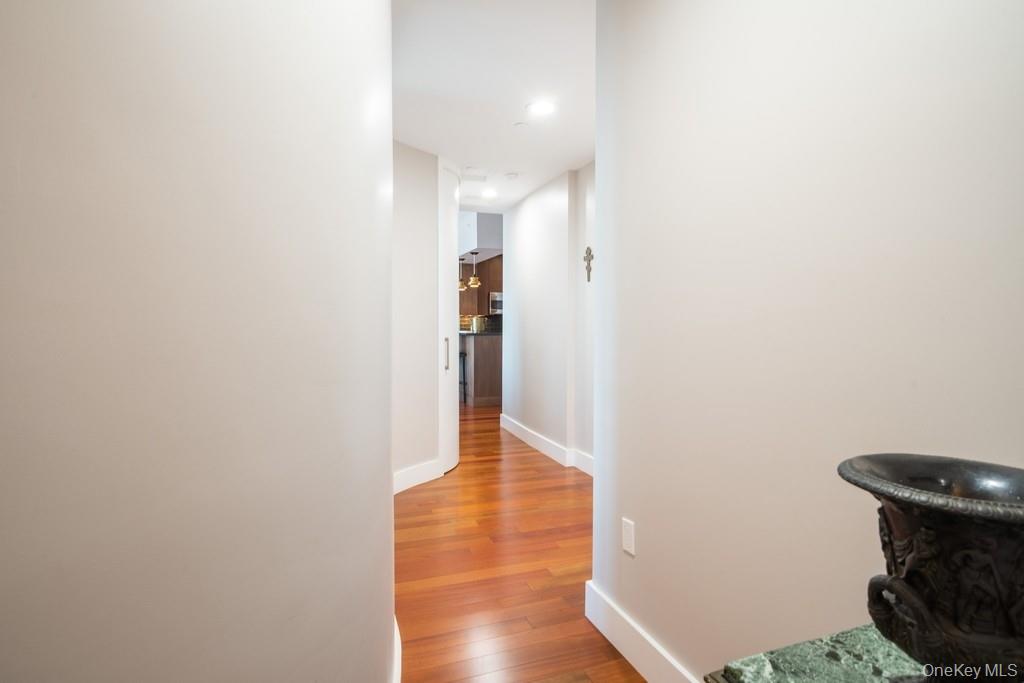 #7 photo, 175 Huguenot Street, New Rochelle , NY 10801