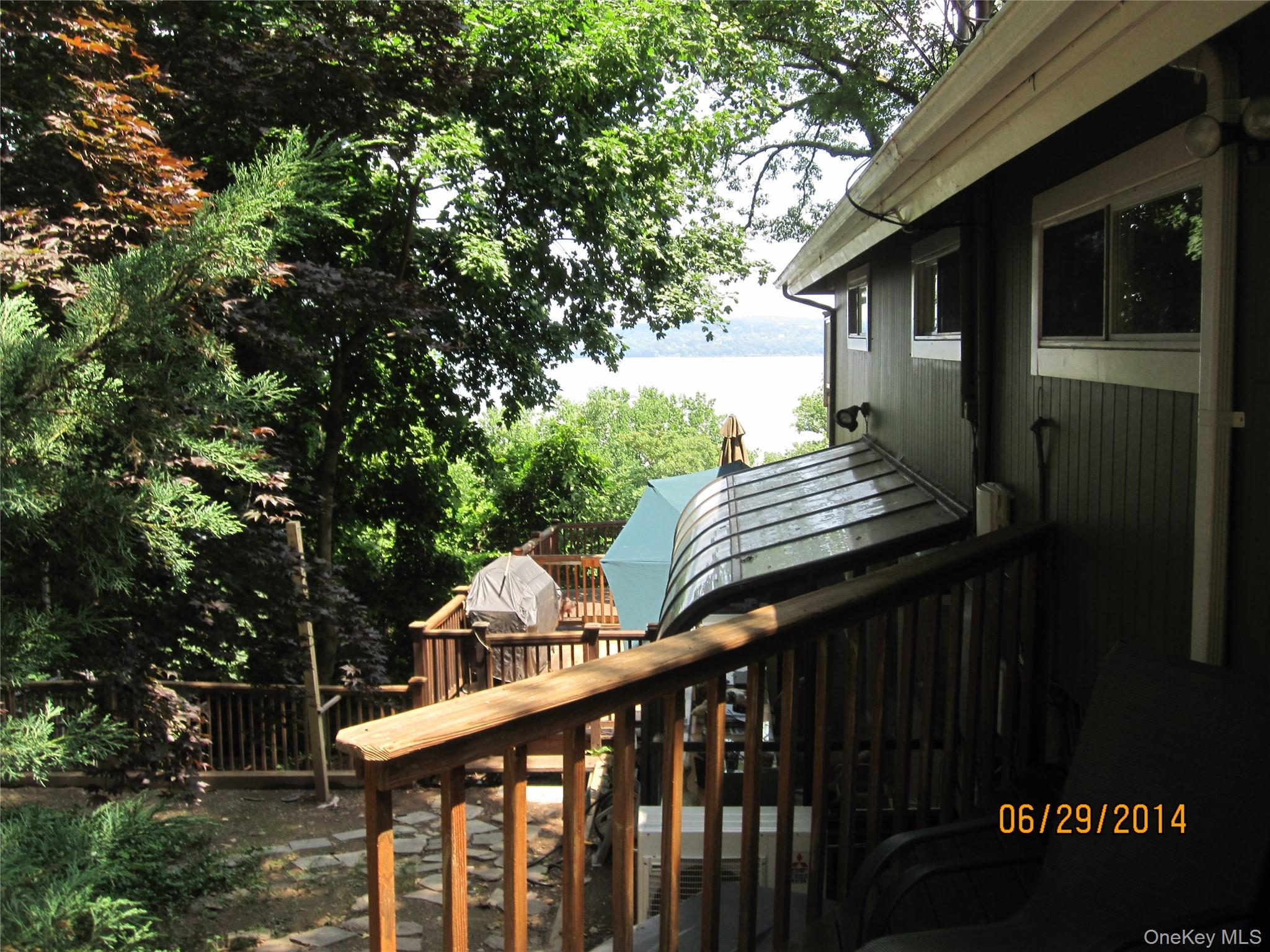 #11 photo, 909 Route 9W, Nyack , NY 10960