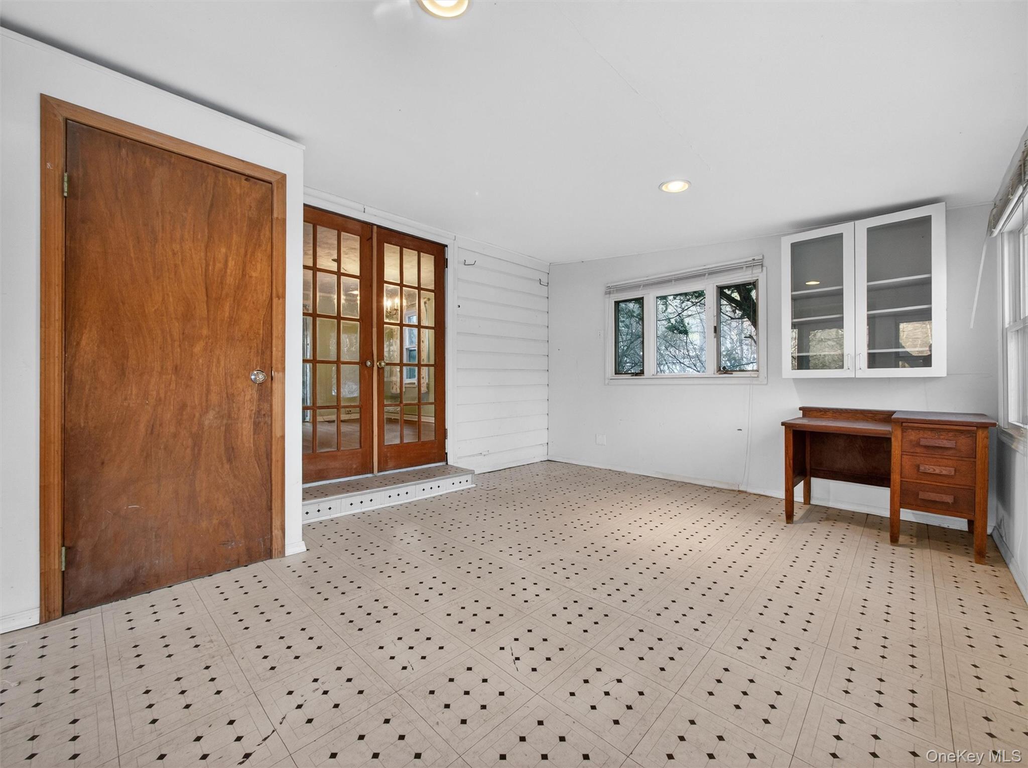 #10 photo, 325 Haverstraw Road, Montebello , NY 10901