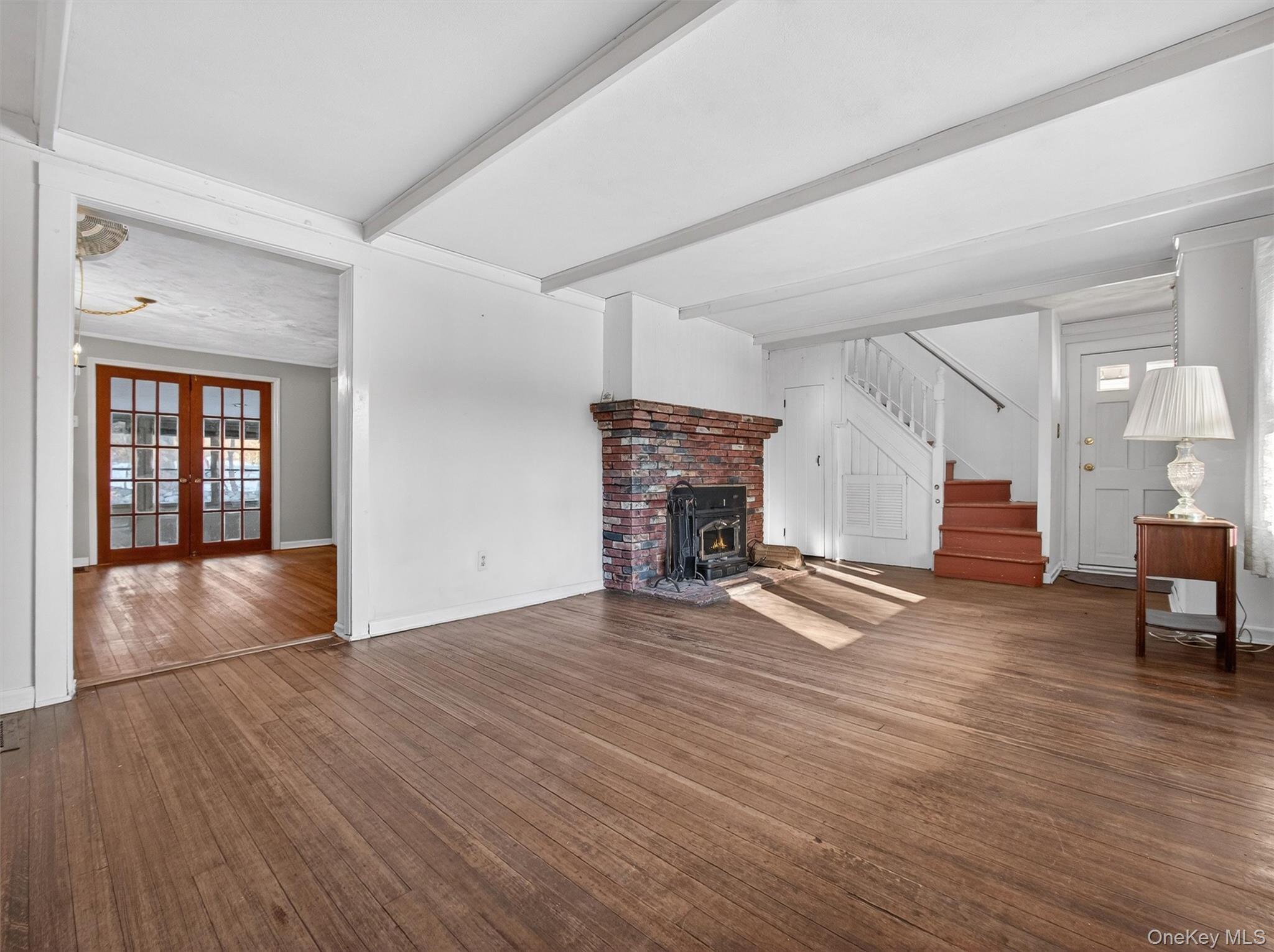 #5 photo, 325 Haverstraw Road, Montebello , NY 10901