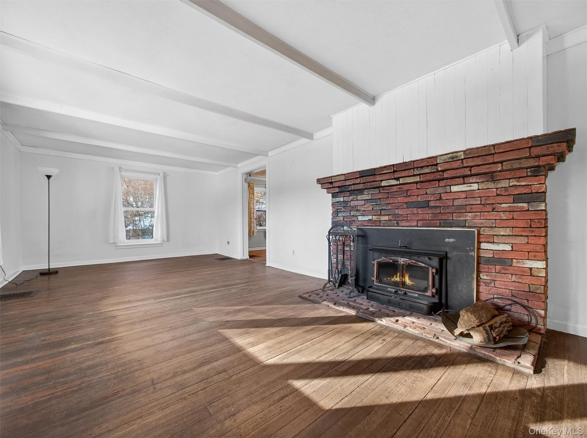 #6 photo, 325 Haverstraw Road, Montebello , NY 10901