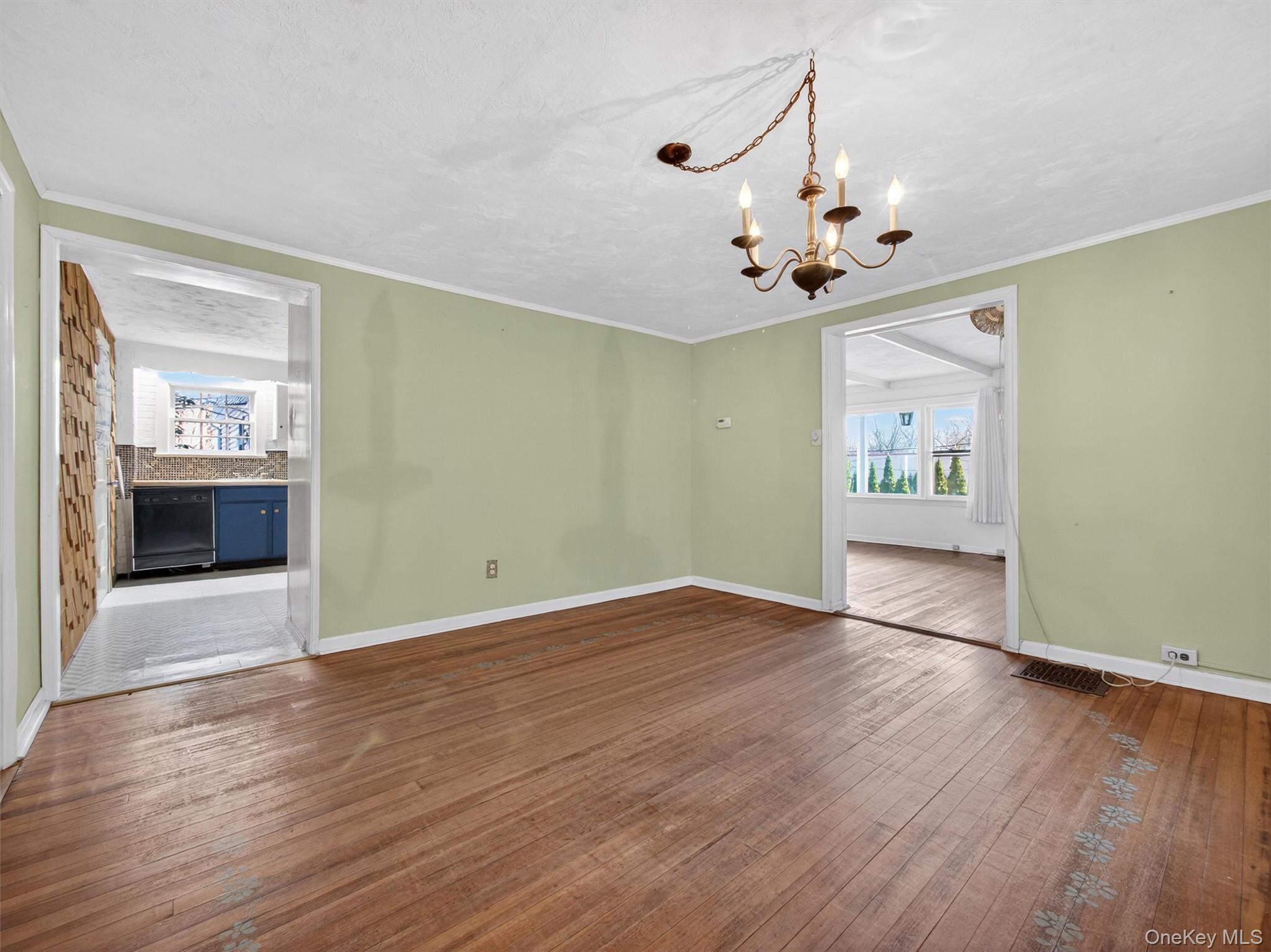 #7 photo, 325 Haverstraw Road, Montebello , NY 10901