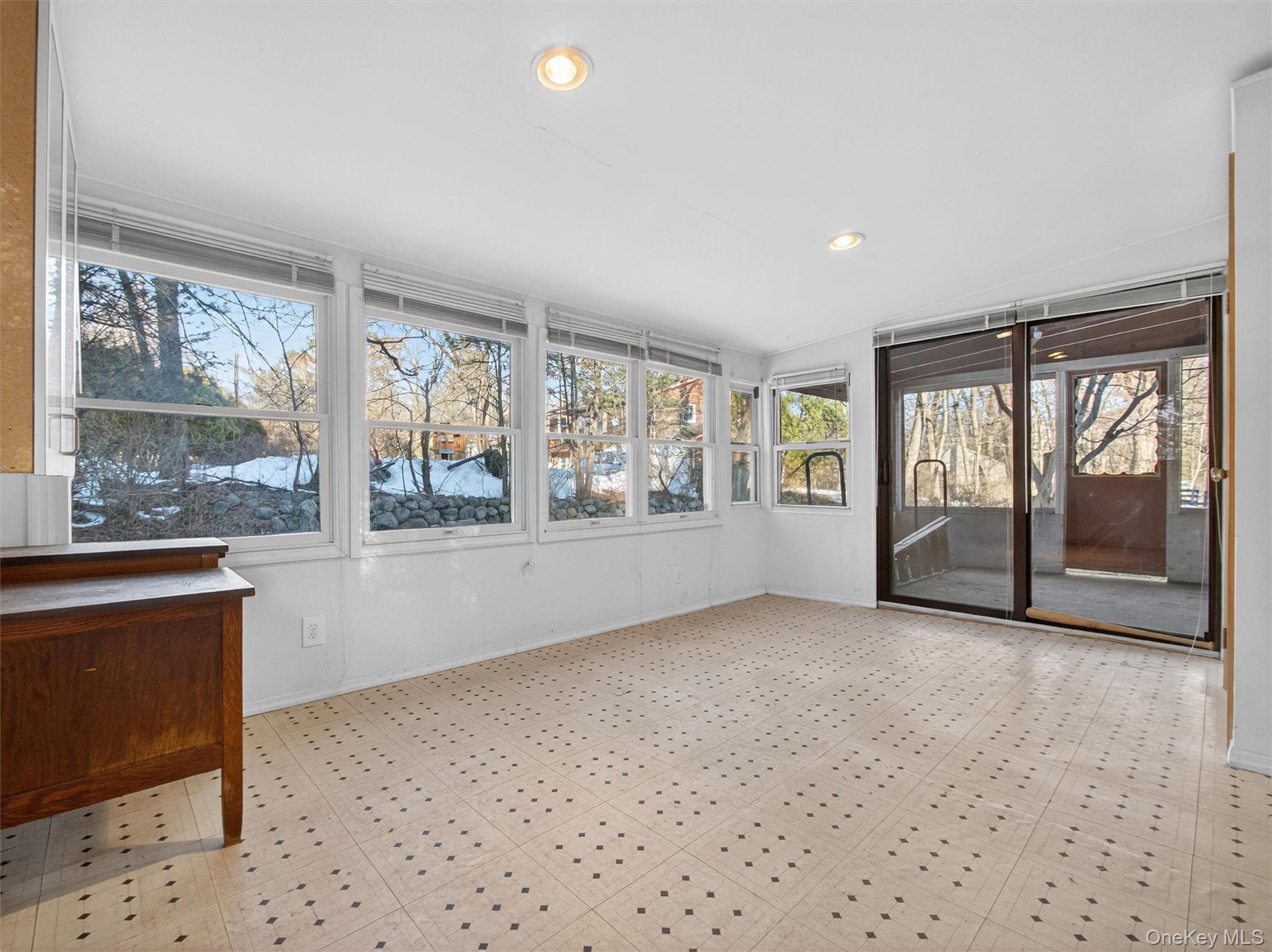 #9 photo, 325 Haverstraw Road, Montebello , NY 10901