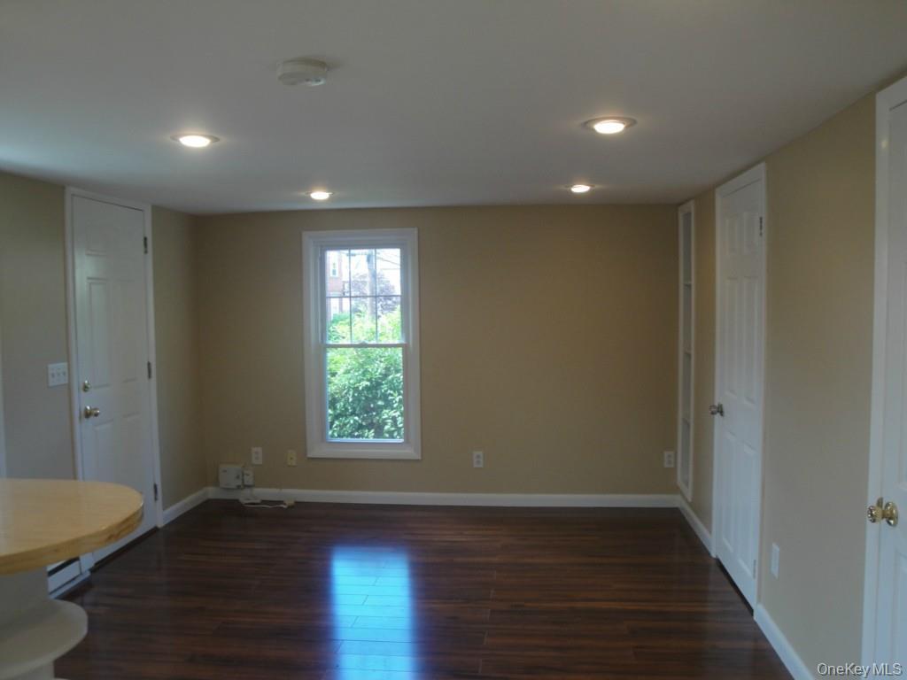 #6 photo, 44 Wayne Avenue, Suffern , NY 10901