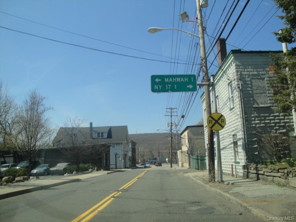 #3 photo, 42 Wayne Avenue, Suffern , NY 10901