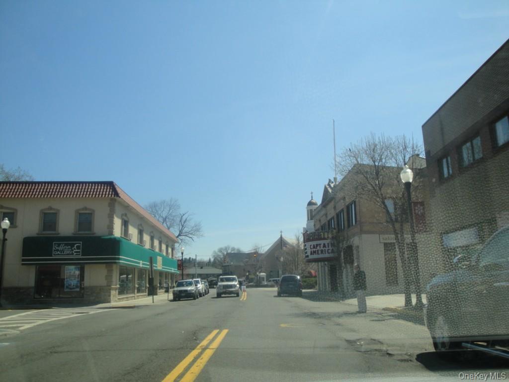 #4 photo, 42 Wayne Avenue, Suffern , NY 10901