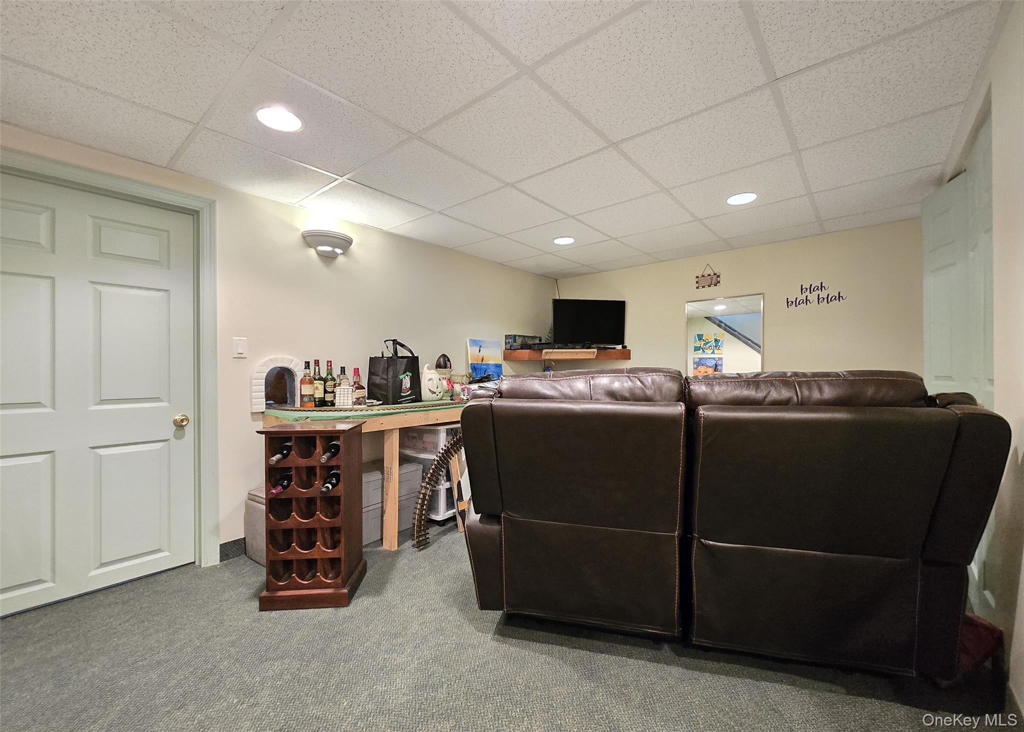 #18 photo, 23 Apple Lane, 롱 아일랜드 Medford , NY 11763