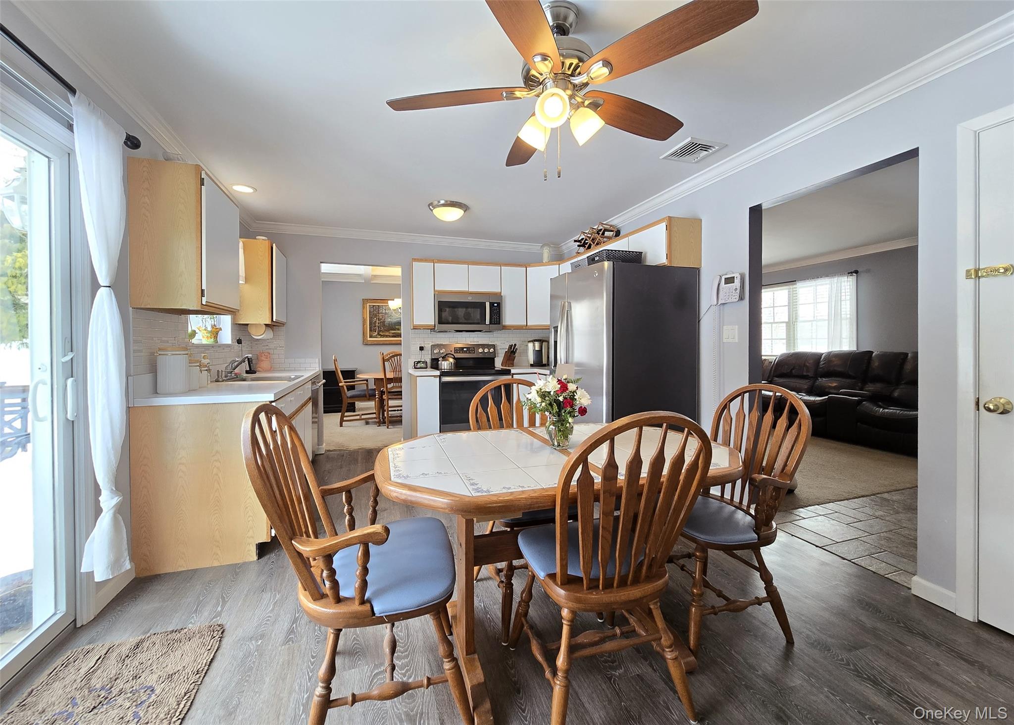 #9 photo, 23 Apple Lane, 롱 아일랜드 Medford , NY 11763