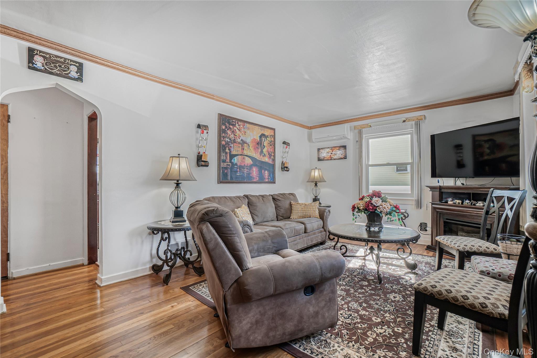 #5 photo, 739 N Ascan Street, Elmont , NY 11003