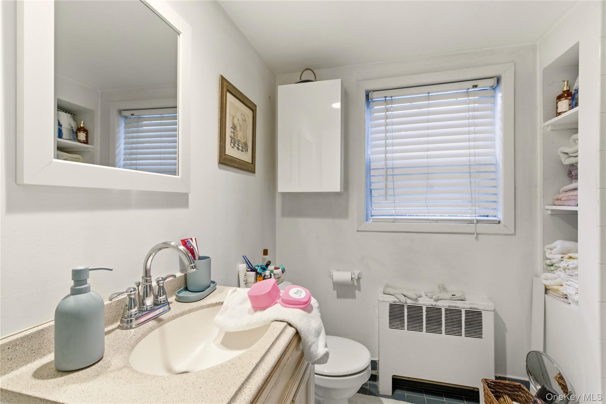 #18 photo, 58 Oakdale Road, Centerport , NY 11721