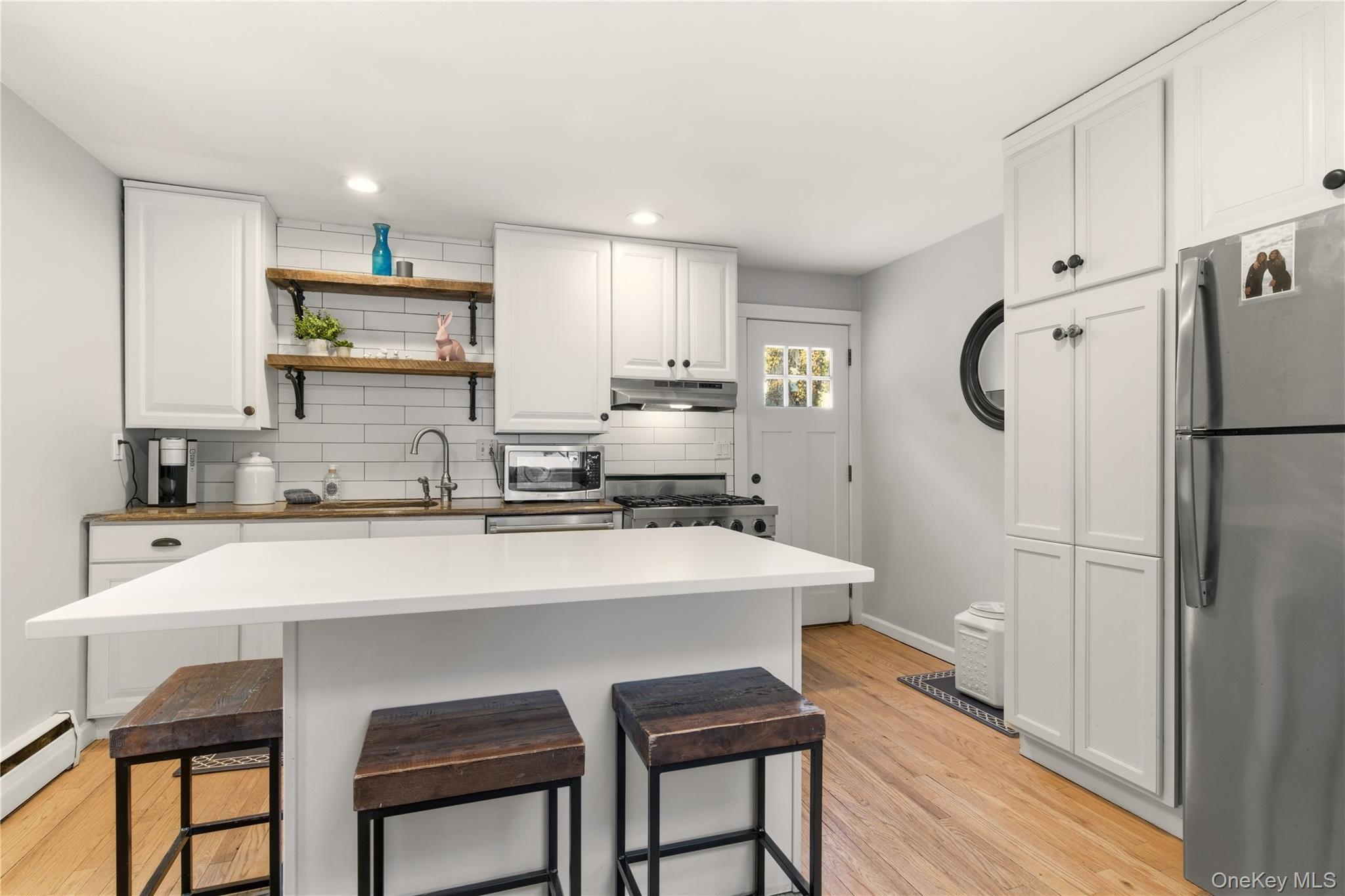 #8 photo, 58 Oakdale Road, Centerport , NY 11721