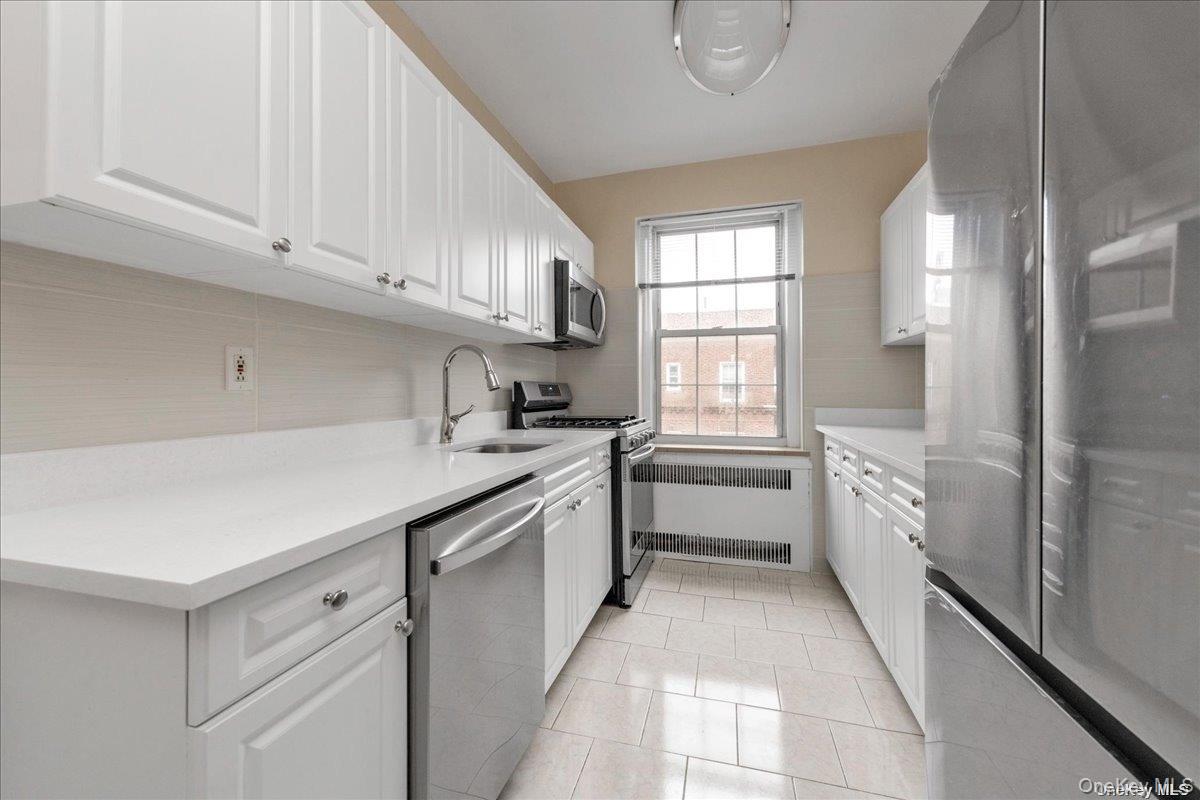 #1 photo, 175-06 Devonshire Road, Jamaica Estates , NY 11432