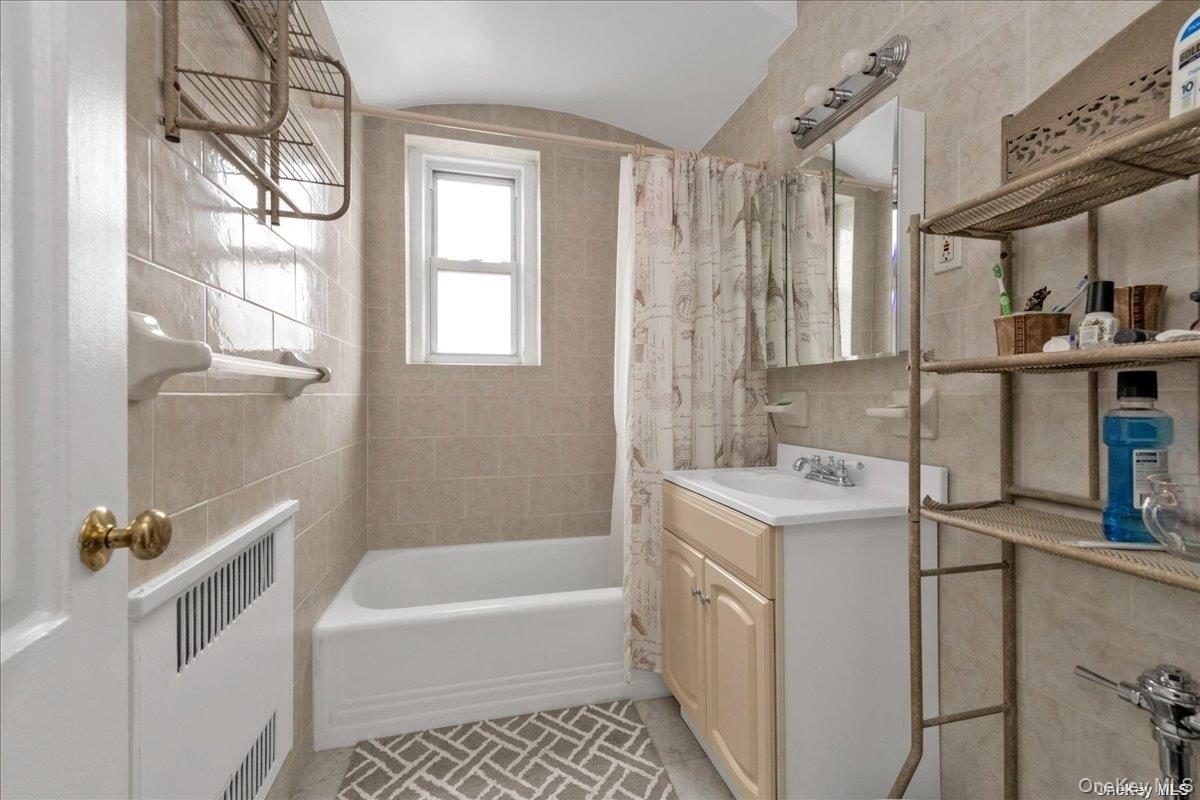 #10 photo, 175-06 Devonshire Road, Jamaica Estates , NY 11432