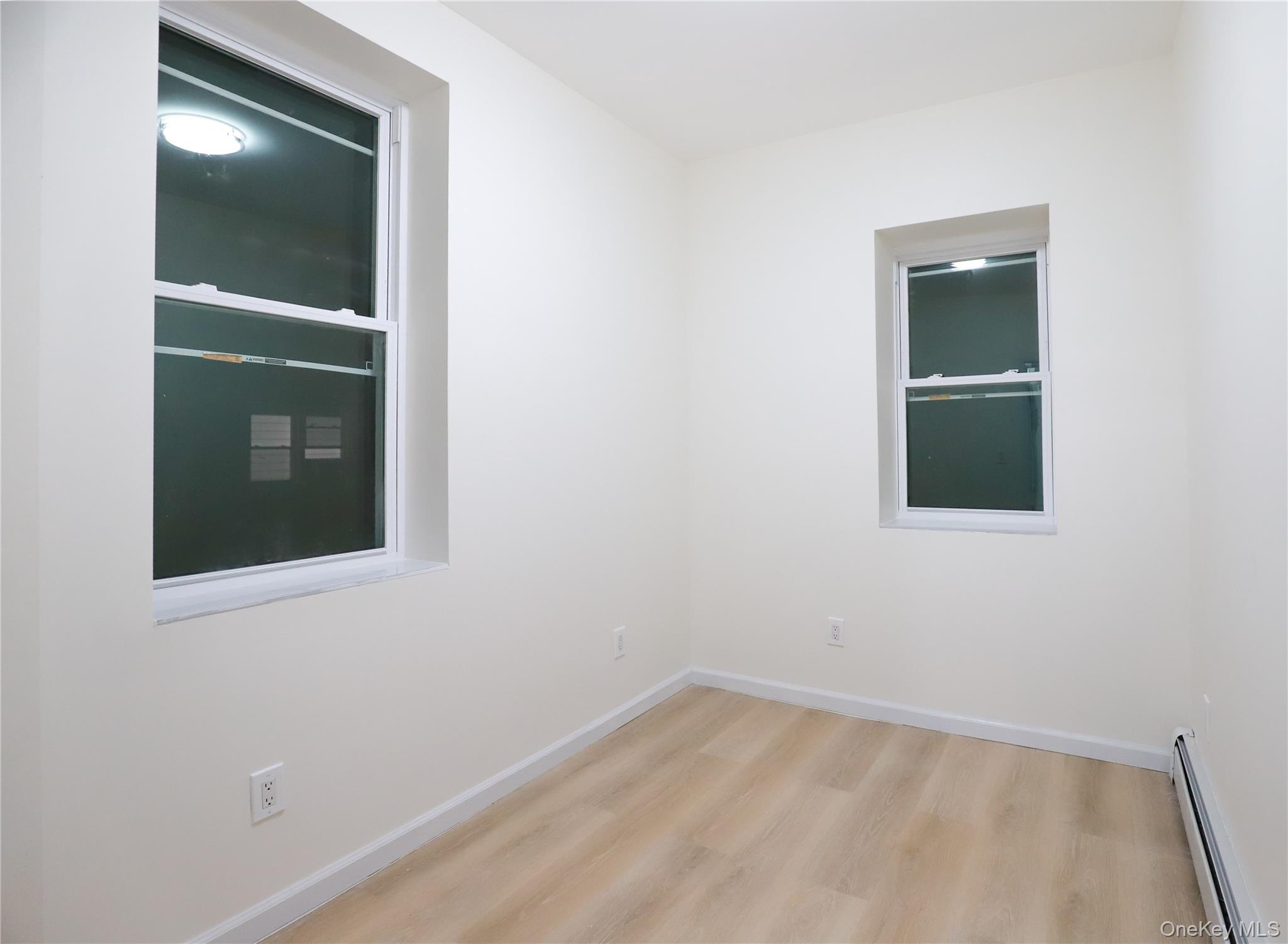 #5 photo, 99-11 39th Avenue, 뉴욕퀸즈 Corona , NY 11368