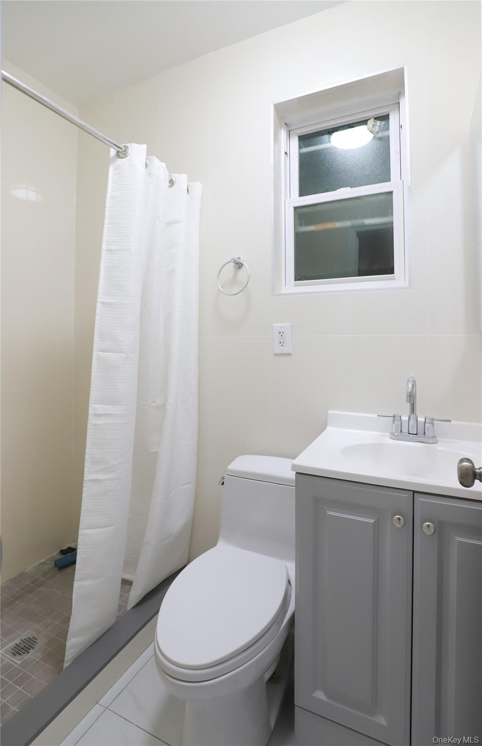 #7 photo, 99-11 39th Avenue, 뉴욕퀸즈 Corona , NY 11368