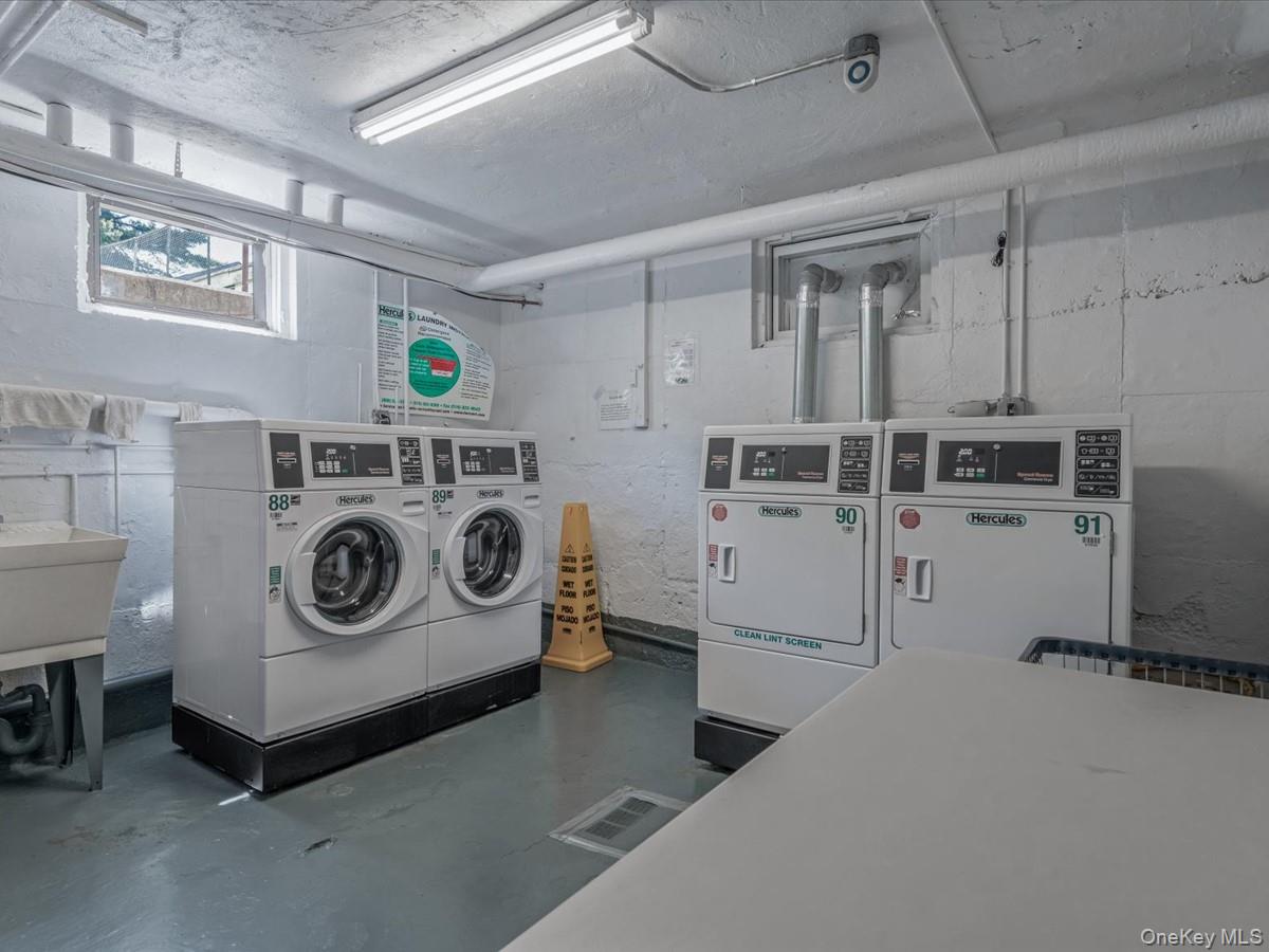 #11 photo, 13 W Mill Drive, Great Neck , NY 11021