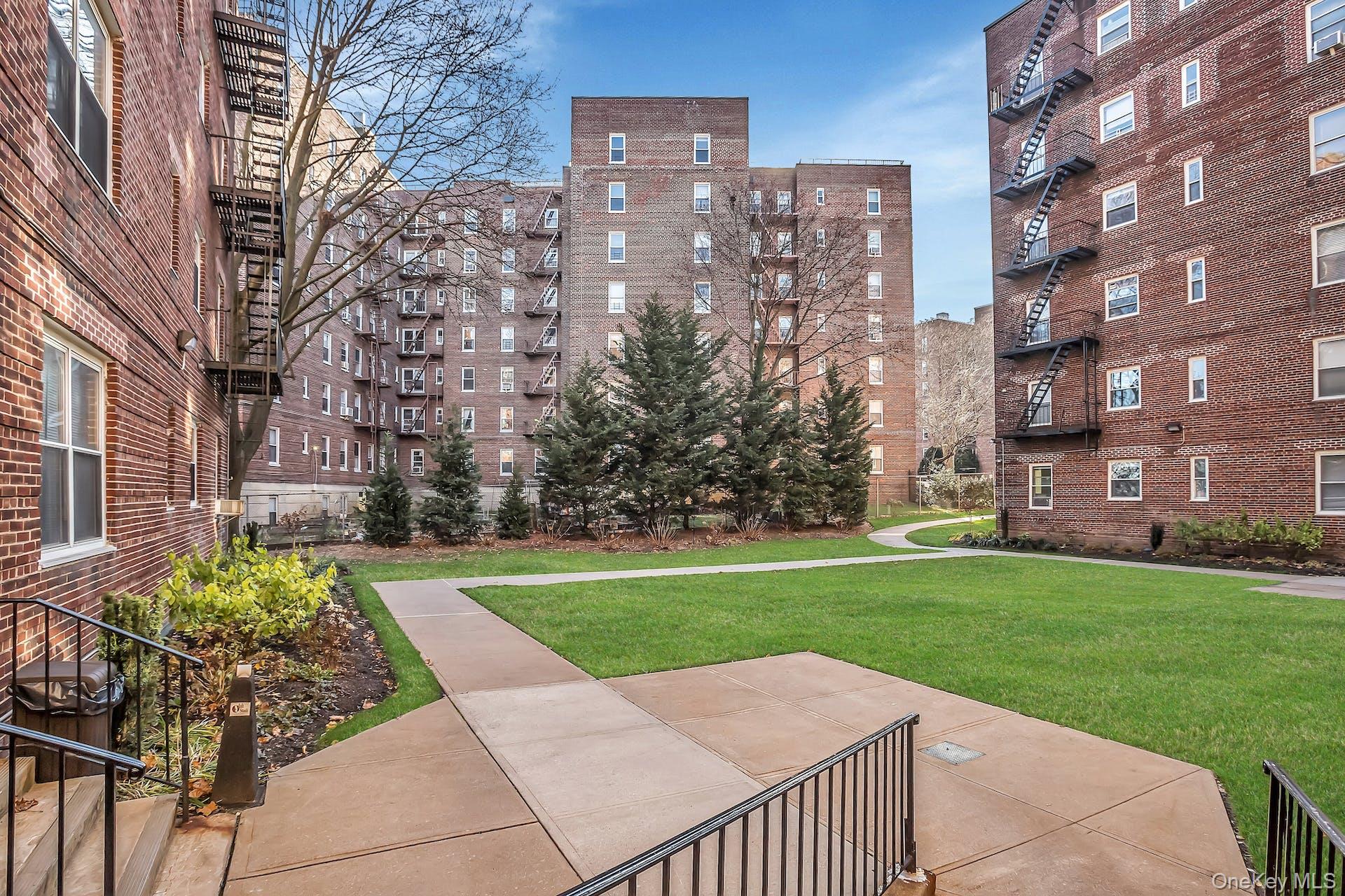 #18 photo, 113-14 72nd Road, Forest Hills , NY 11375