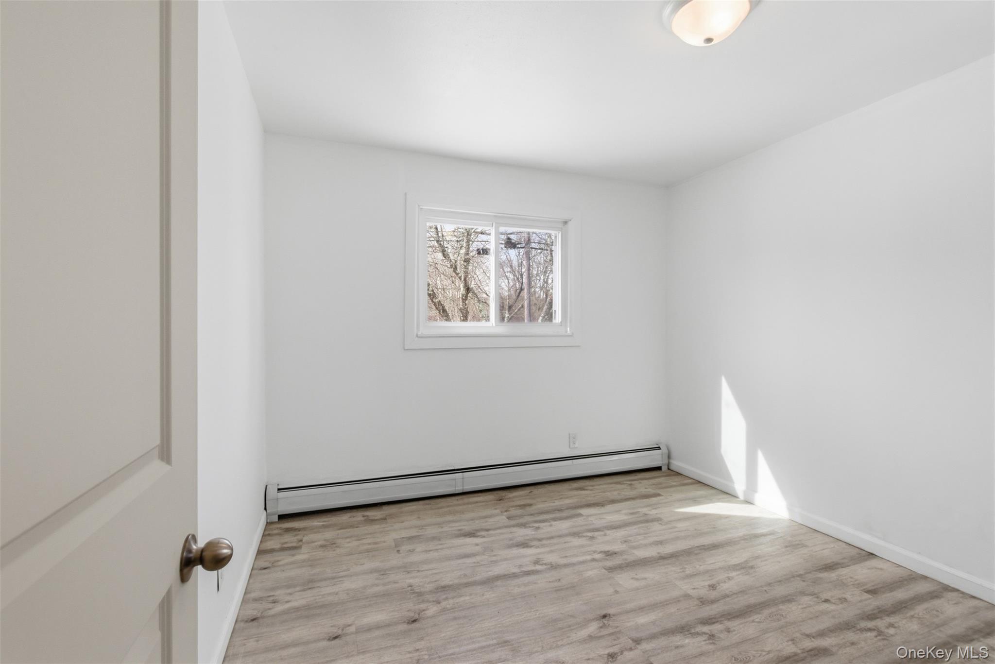 #13 photo, 717 Doane Avenue, সাফোক কাউন্টি Bellport , NY 11713