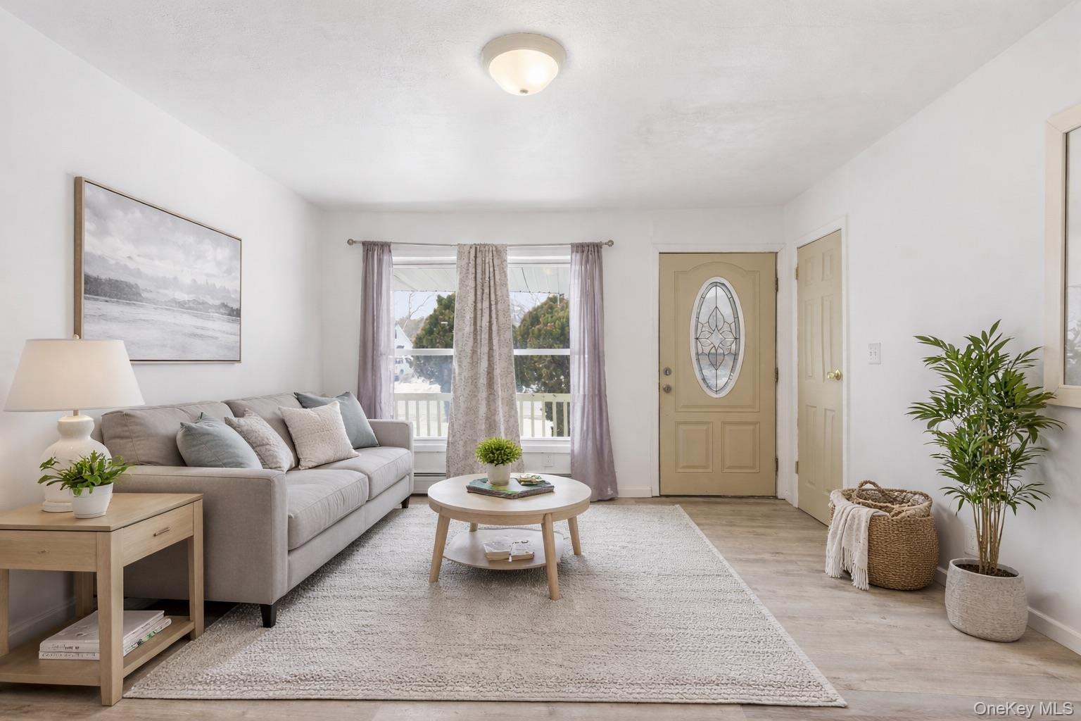 #7 photo, 717 Doane Avenue, সাফোক কাউন্টি Bellport , NY 11713