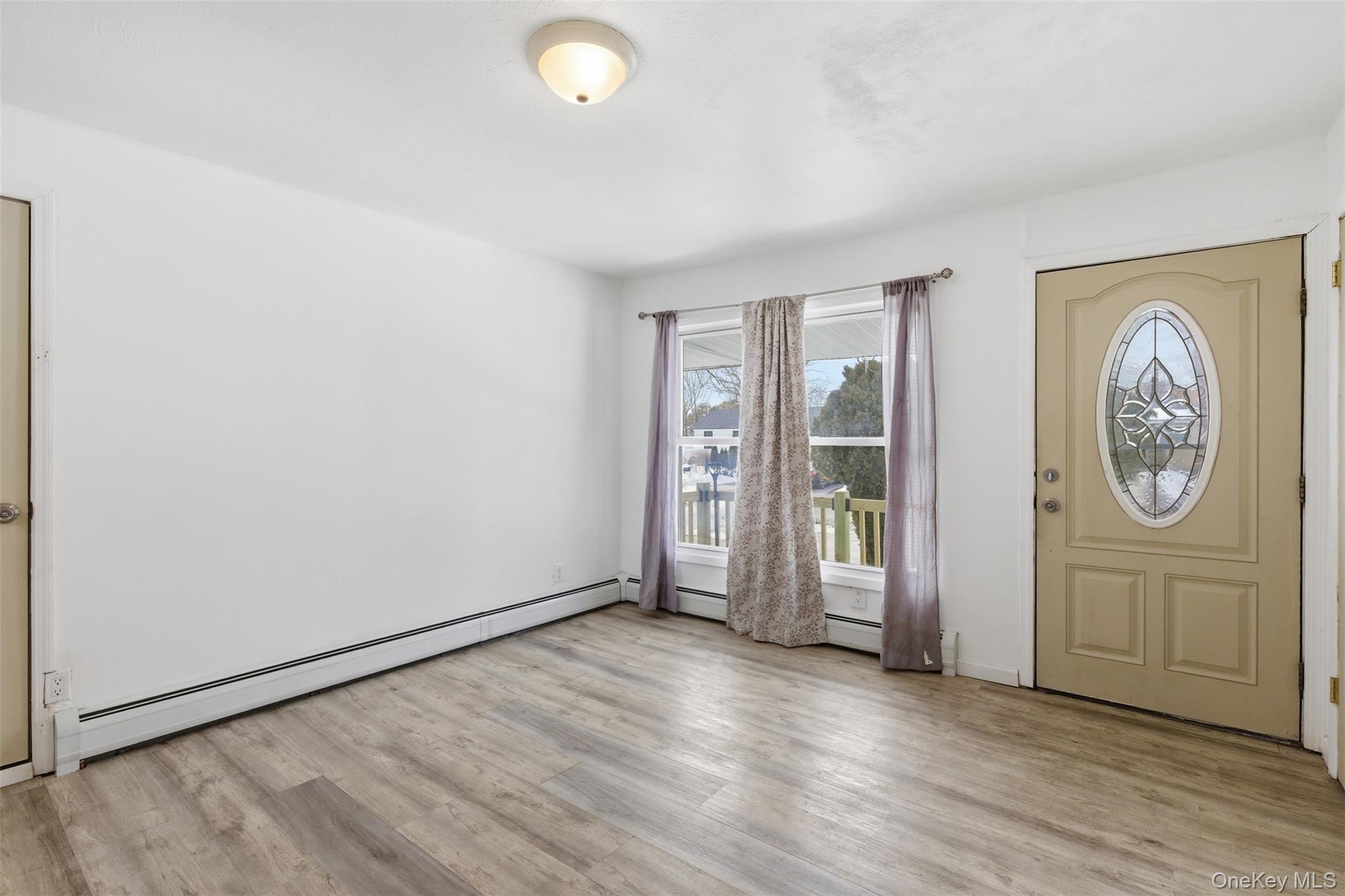 #9 photo, 717 Doane Avenue, সাফোক কাউন্টি Bellport , NY 11713