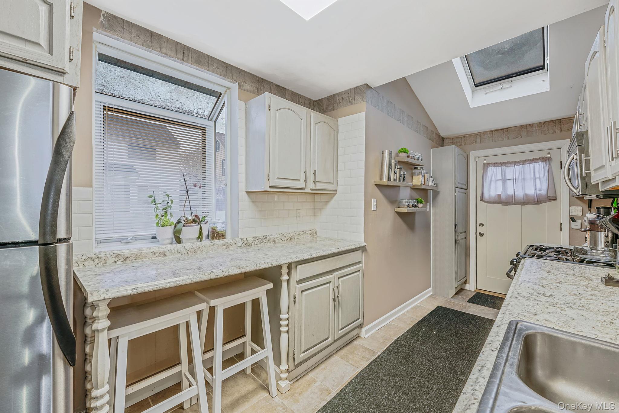 #18 photo, 2270 Edna Court, 롱 아일랜드 Baldwin , NY 11510