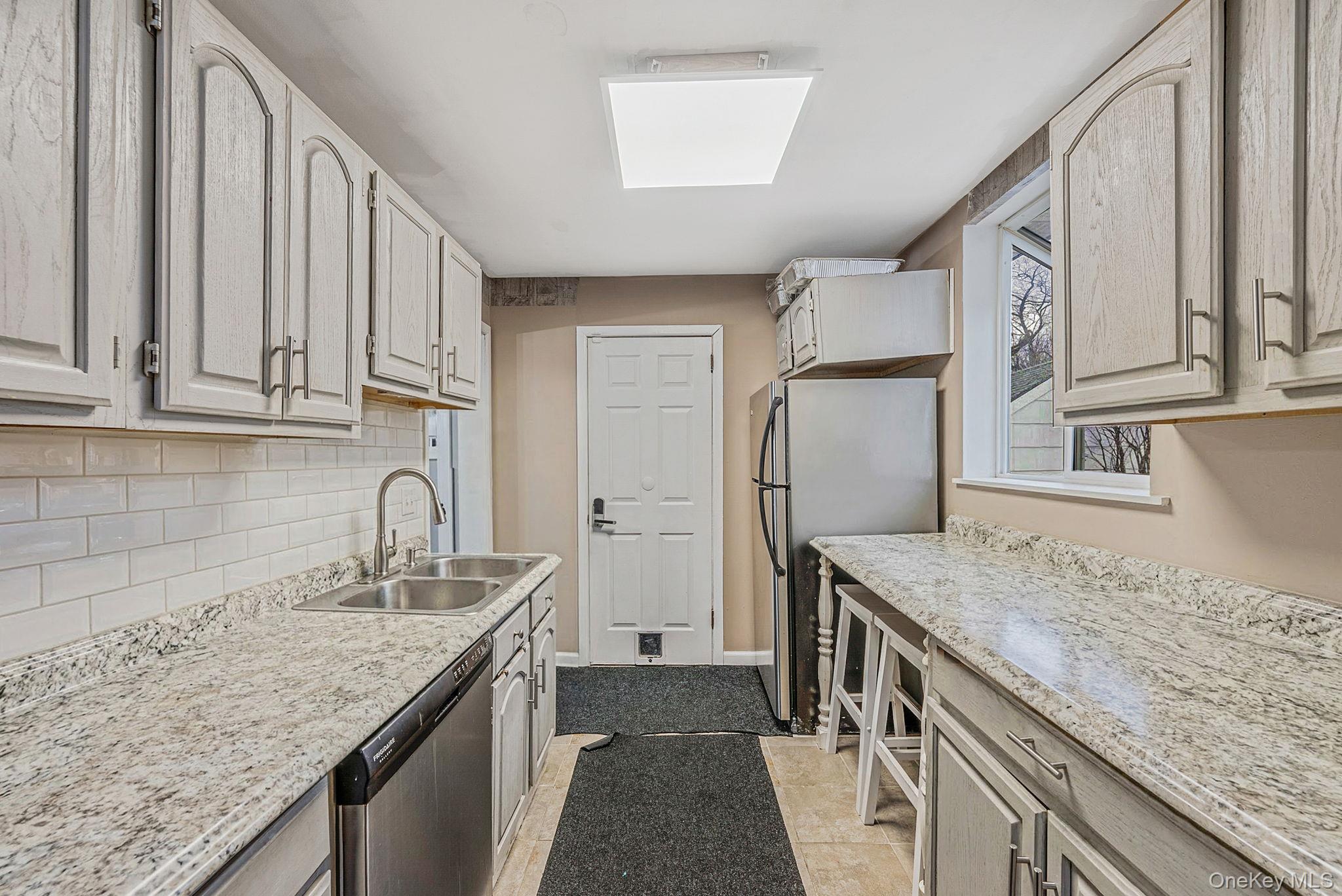 #19 photo, 2270 Edna Court, 롱 아일랜드 Baldwin , NY 11510