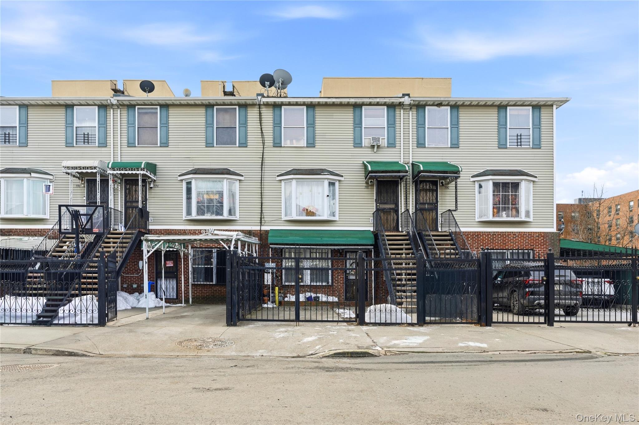 #1 photo, 592 Beech Terrace, Bronx , NY 10454