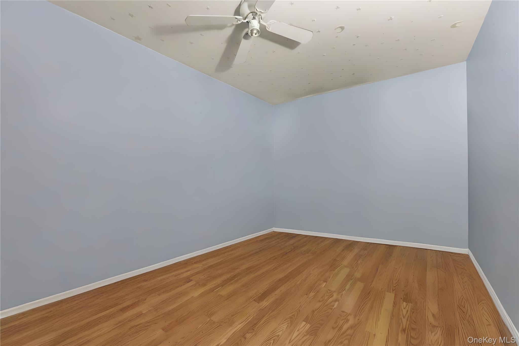 #15 photo, 592 Beech Terrace, Bronx , NY 10454