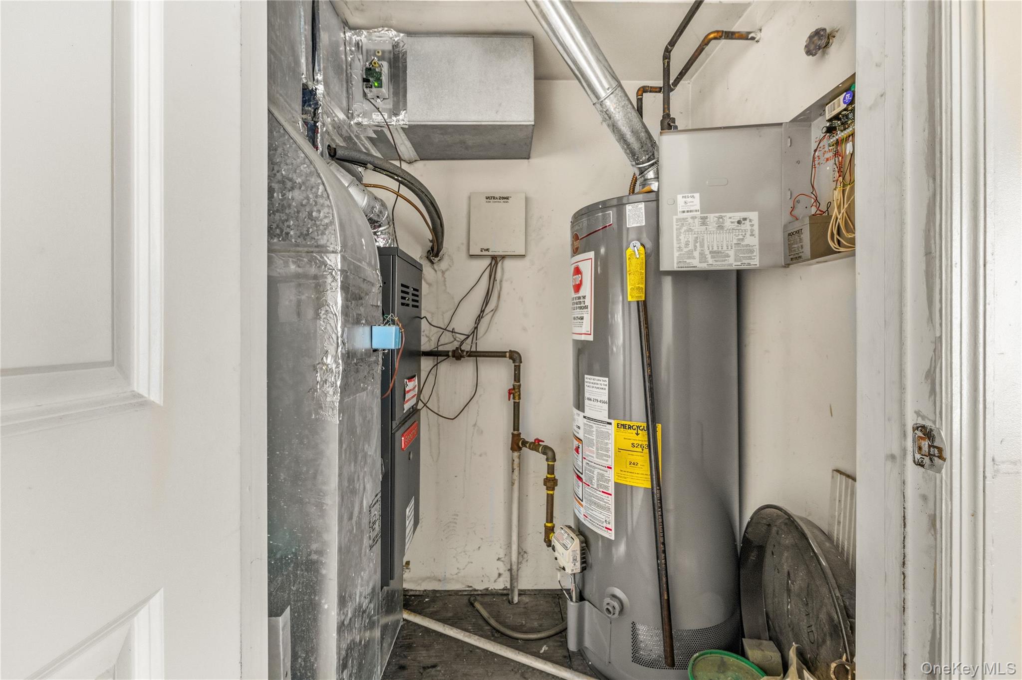 #17 photo, 592 Beech Terrace, Bronx , NY 10454