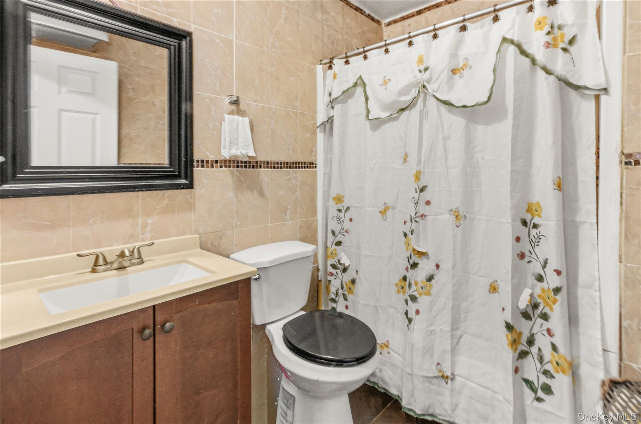 #18 photo, 592 Beech Terrace, Bronx , NY 10454