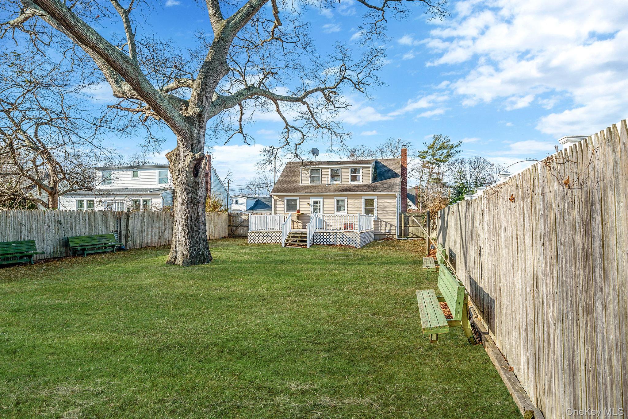 #13 photo, 31 Walnut Avenue, 롱 아일랜드 Patchogue , NY 11772