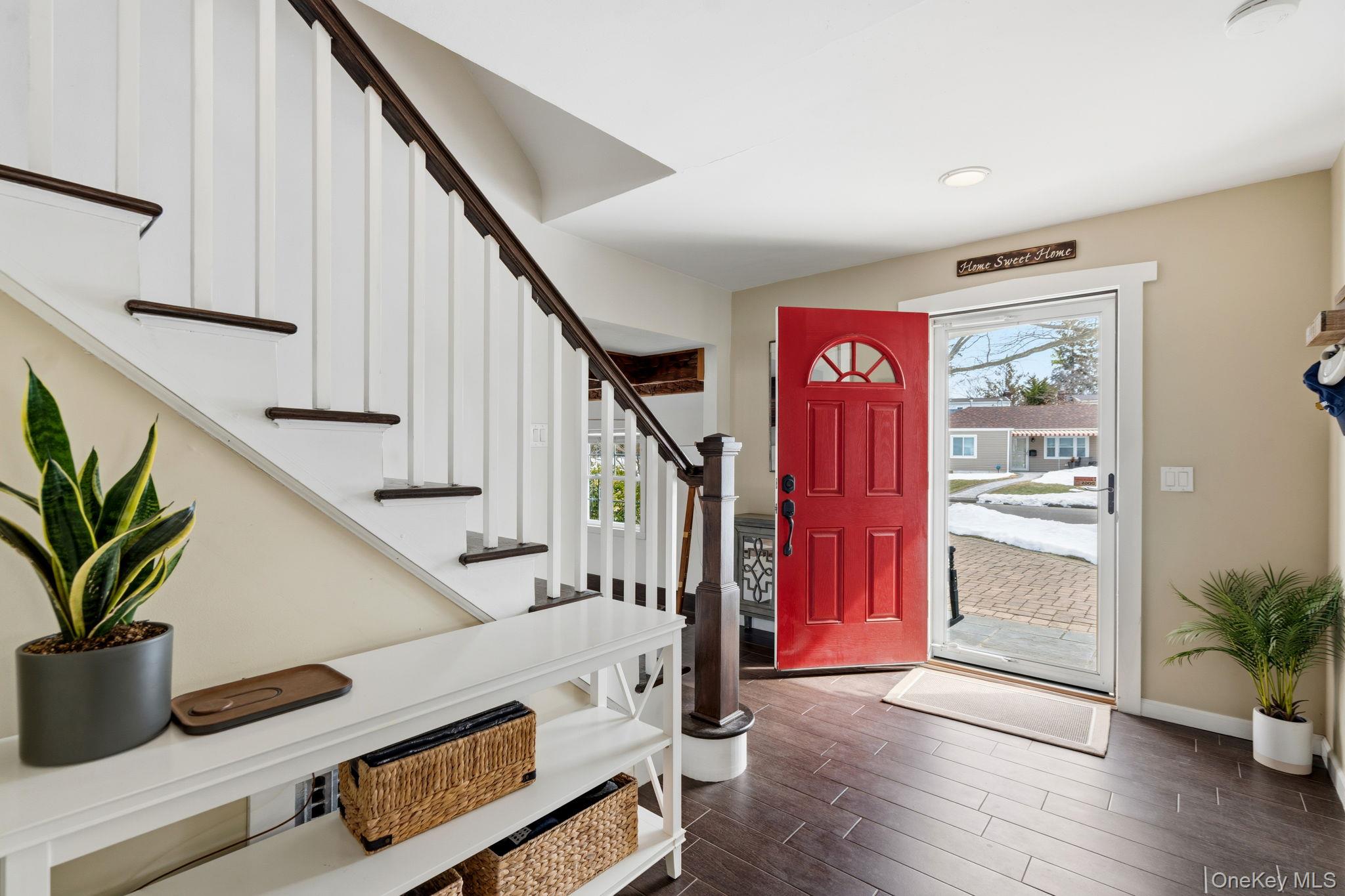 #11 photo, 1 Central Avenue, Amityville , NY 11701