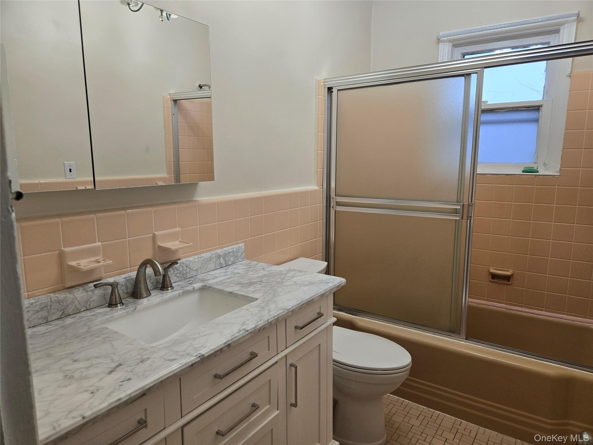 #5 photo, 92 Wavecrest Street, নাসাউ কাউন্টি Valley Stream , NY 11581