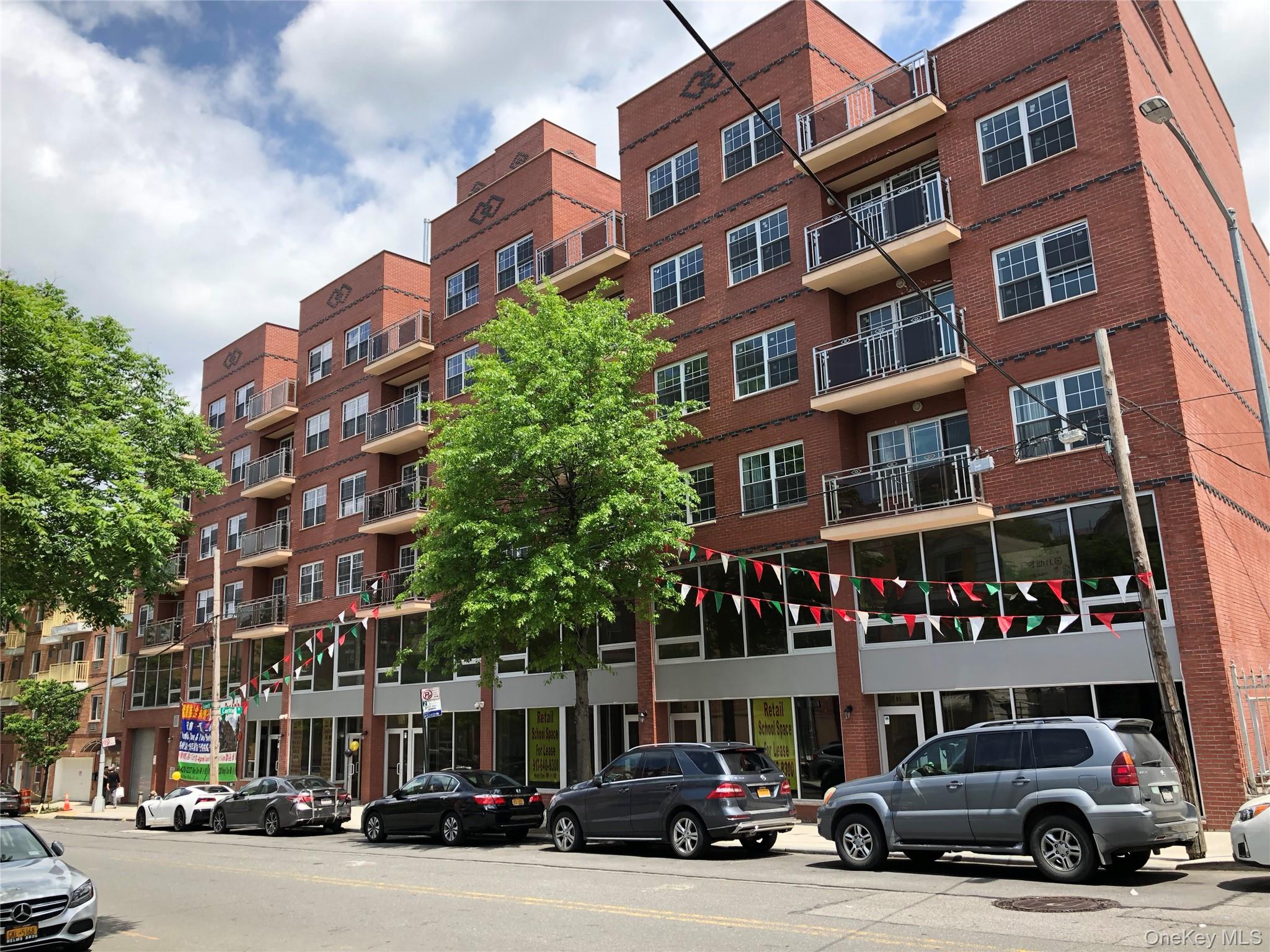 #1 photo, 35-19 Leavitt Street, קווינס Flushing , NY 11354